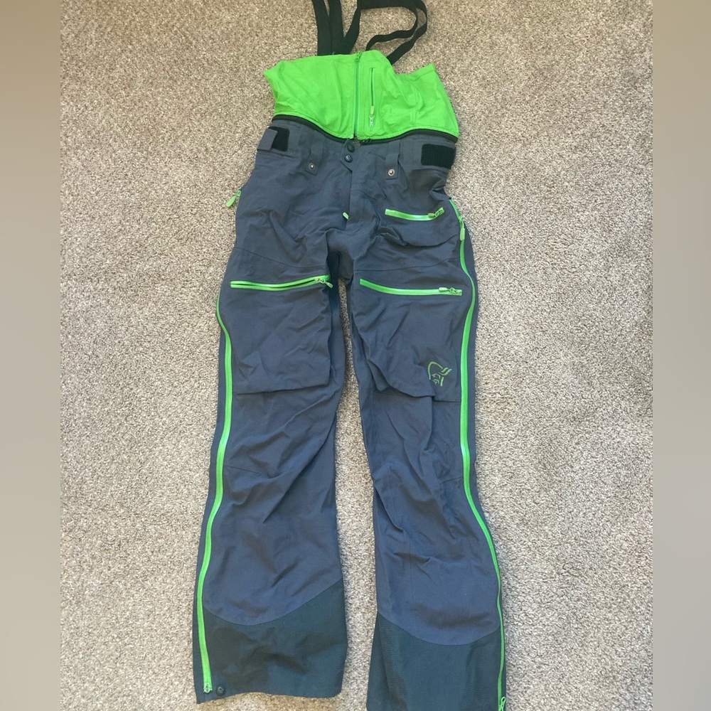 Norrona Lofoten Gore-Tex Pro Bib
